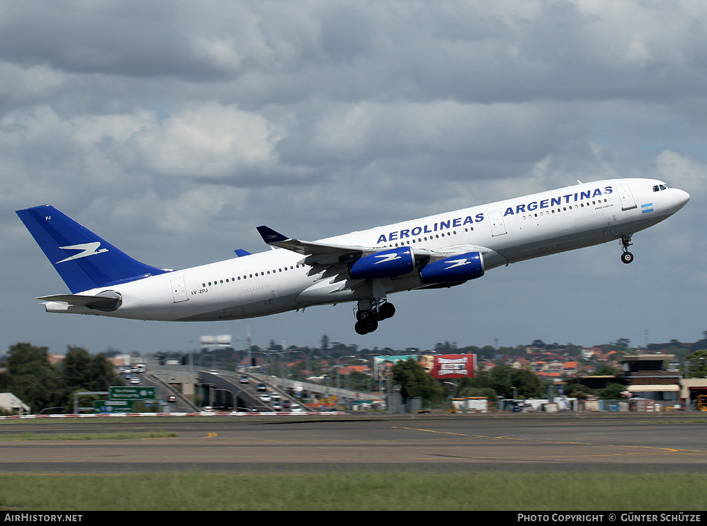 Aircraft Photo of LV-ZPJ | Airbus A340-211 | Aerolíneas Argentinas | AirHistory.net #258327