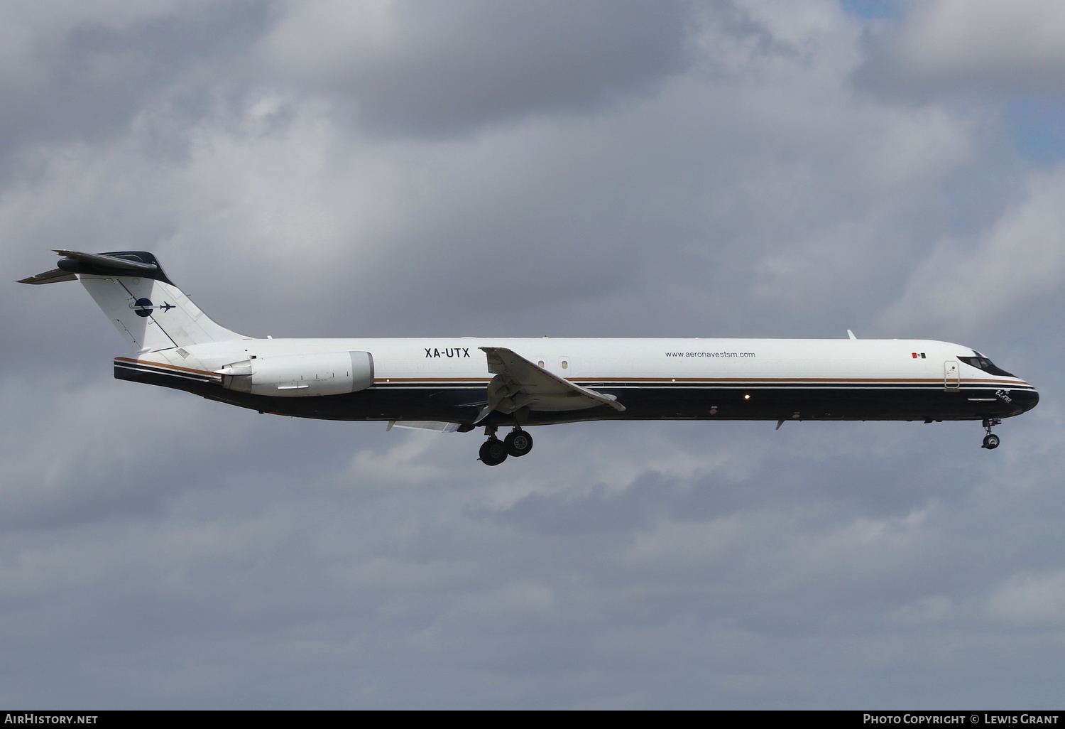 Aircraft Photo of XA-UTX | McDonnell Douglas MD-82/F (DC-9-82) | Aeronaves TSM - Transportes Saltillo Monterrey | AirHistory.net #258331