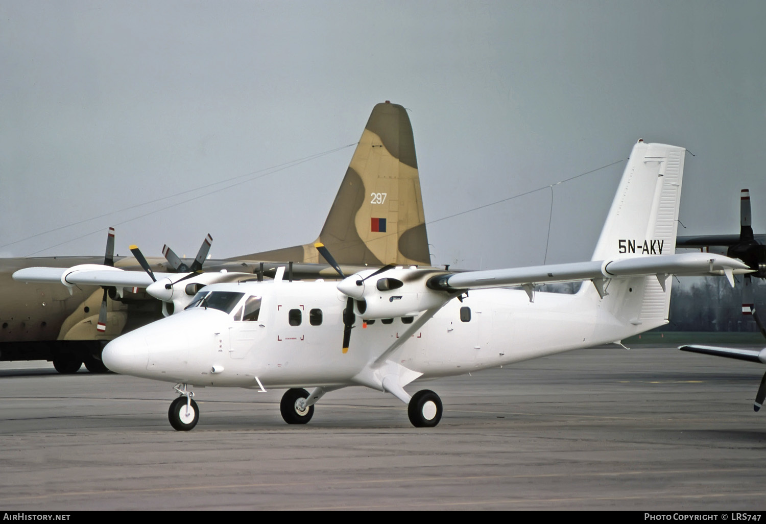 Aircraft Photo of 5N-AKV | De Havilland Canada DHC-6-300 Twin Otter | AirHistory.net #258334