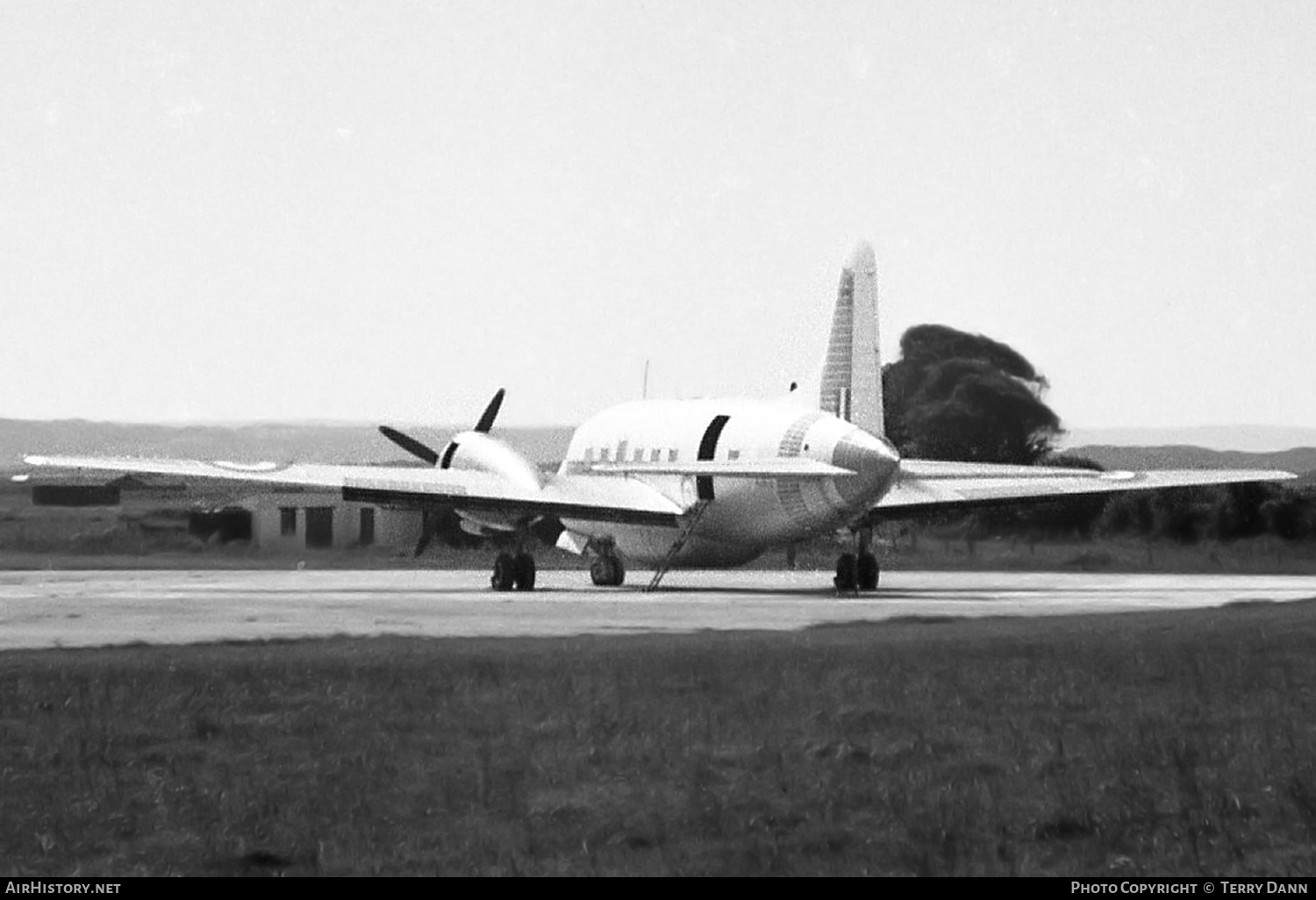 Aircraft Photo of WJ916 | Vickers 668 Varsity T.1 | UK - Air Force | AirHistory.net #258434