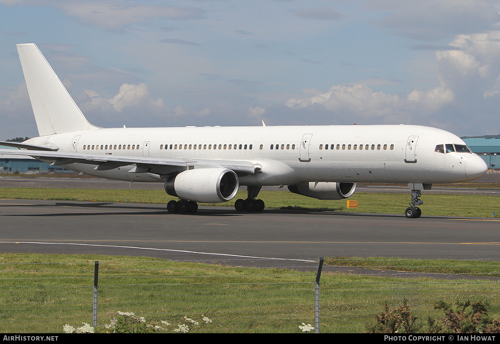 Aircraft Photo of 00-9001 / 09001 | Boeing C-32B (757-23A) | USA - Air Force | AirHistory.net #258494