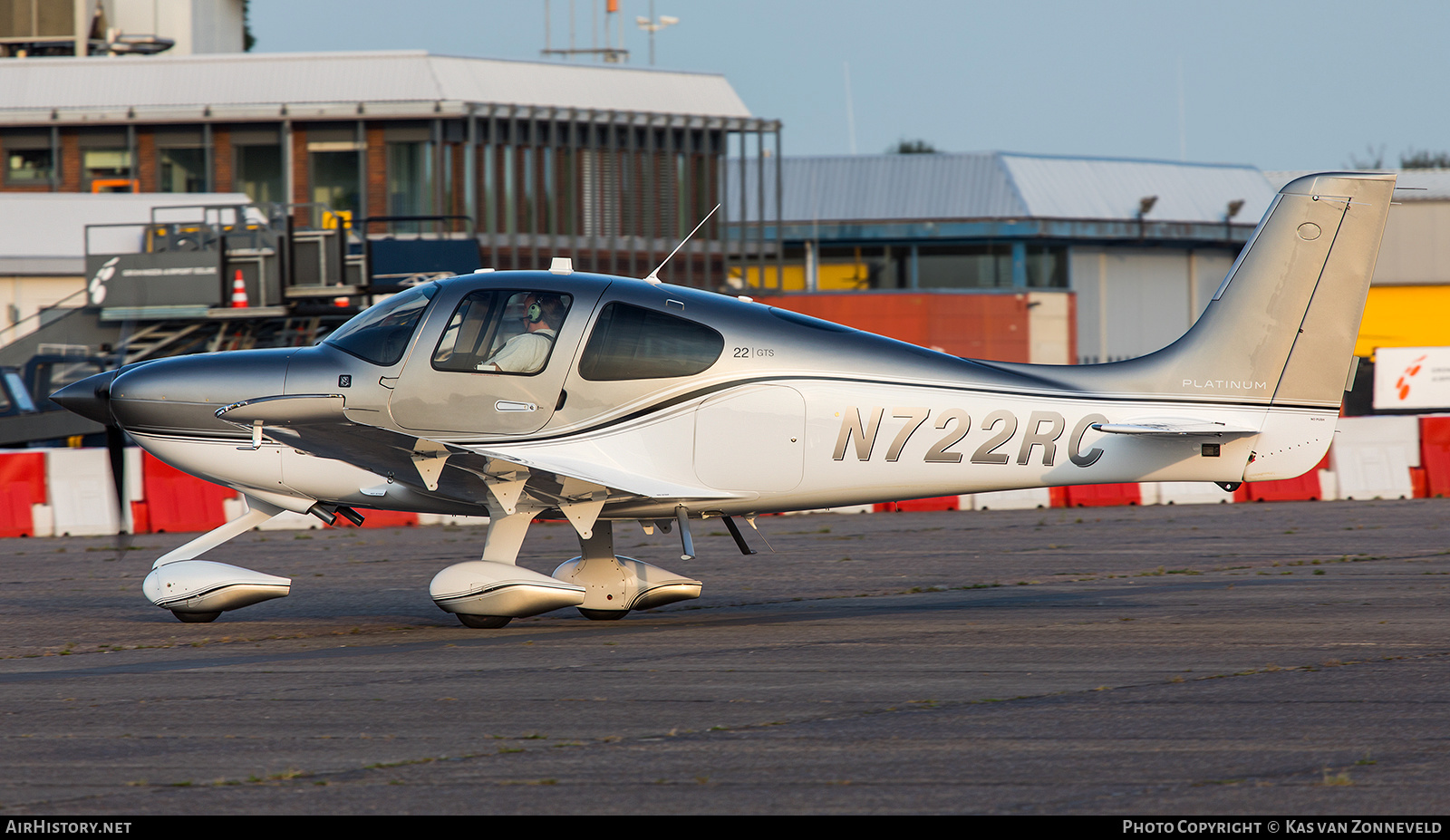 Aircraft Photo of N722RC | Cirrus SR-22 G6-GTS Platinum | AirHistory.net #258552