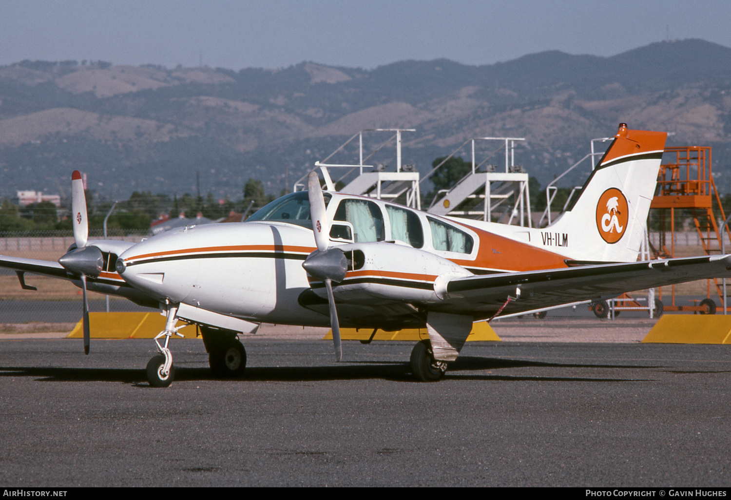 Aircraft Photo of VH-ILM | Beech D55 Baron | Coconut Airways | AirHistory.net #258638