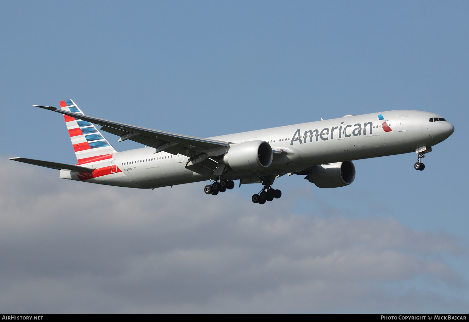 Aircraft Photo of N727AN | Boeing 777-323/ER | American Airlines | AirHistory.net #258654