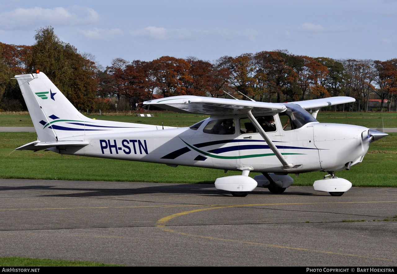 Aircraft Photo of PH-STN | Cessna 172R Skyhawk | Stella Aviation | AirHistory.net #258714