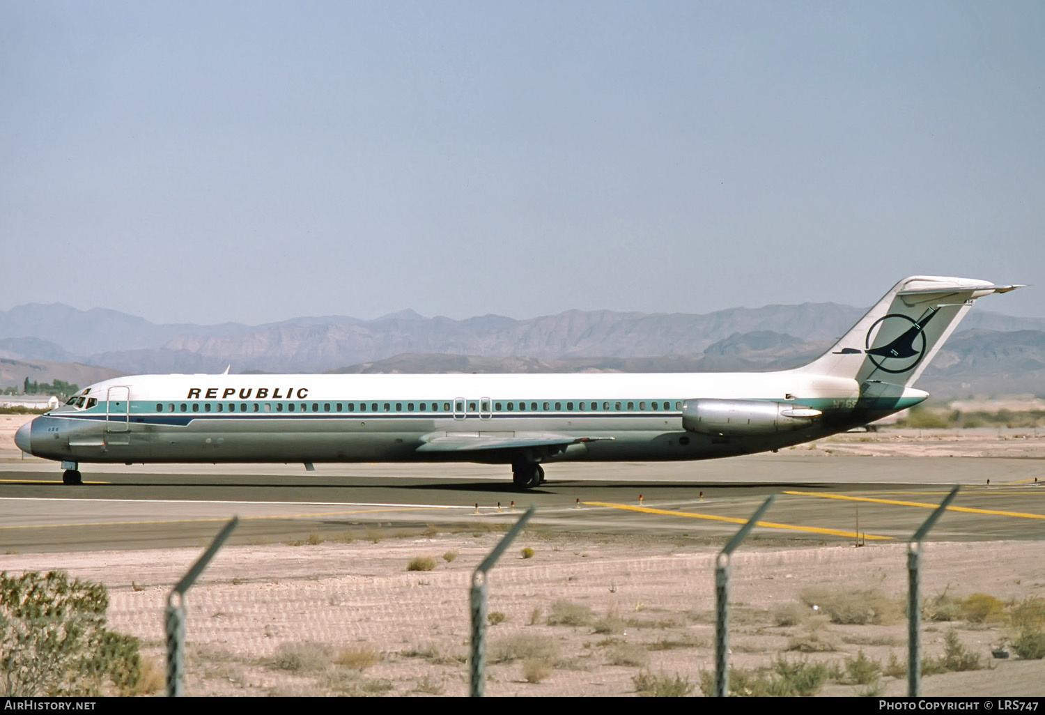 Aircraft Photo of N765NC | McDonnell Douglas DC-9-51 | Republic Airlines | AirHistory.net #258716