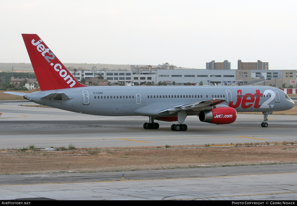 Aircraft Photo of G-LSAH | Boeing 757-21B | Jet2 | AirHistory.net #258750