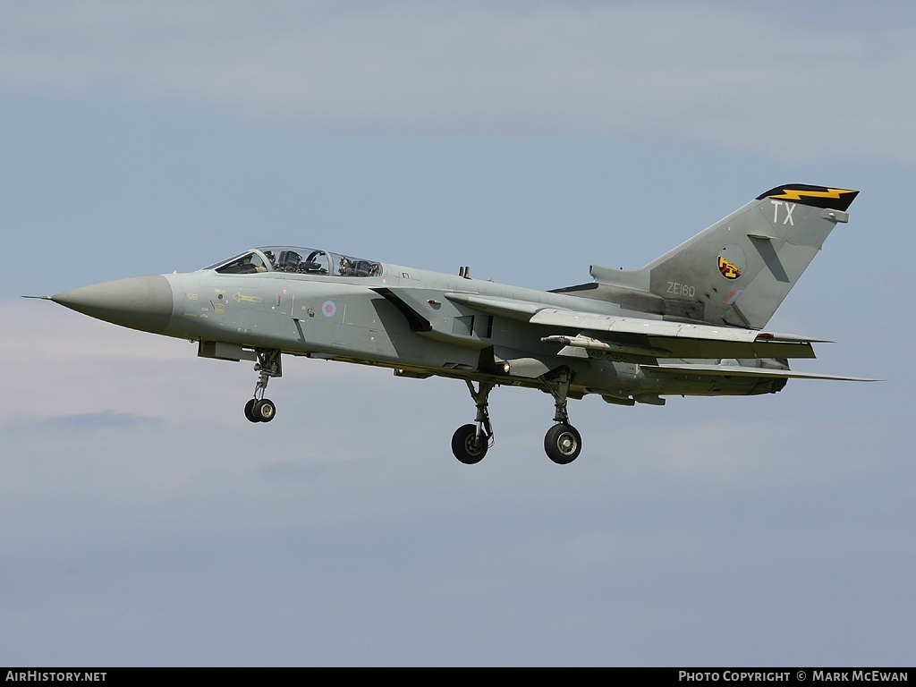 Aircraft Photo of ZE160 | Panavia Tornado F3 | UK - Air Force | AirHistory.net #258826