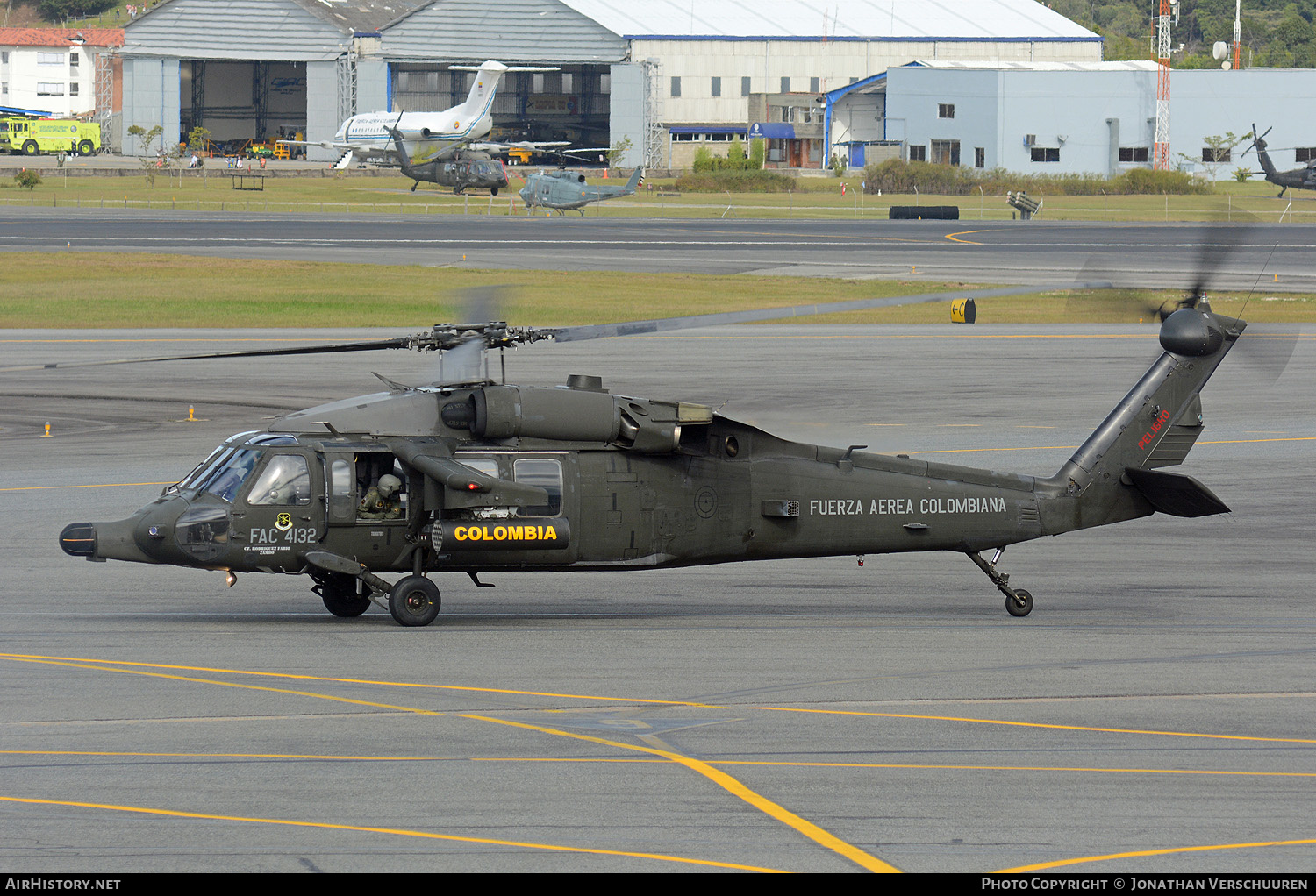 Aircraft Photo of FAC4132 | Sikorsky AH-60L (S-70A) | Colombia - Air ...