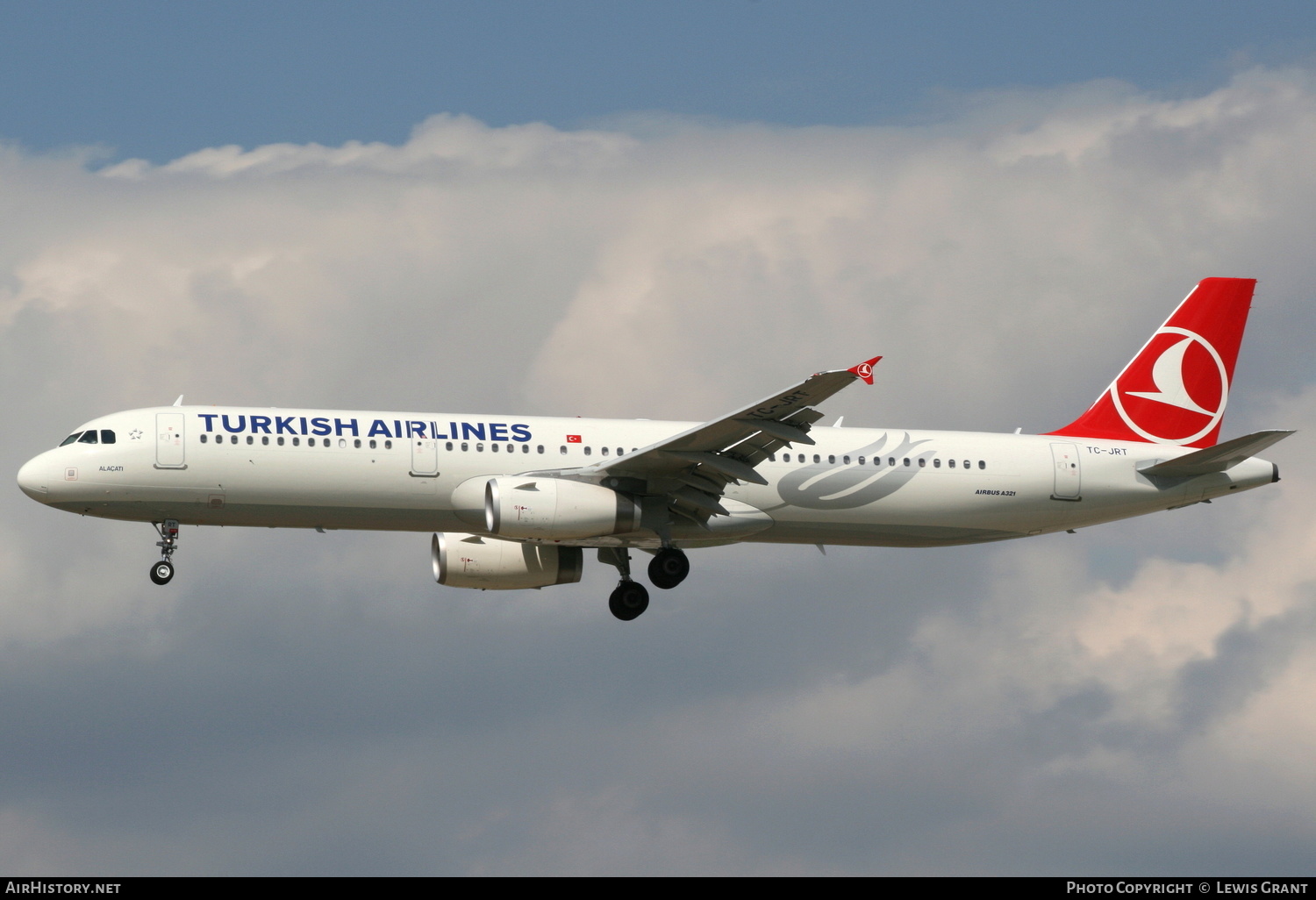 Aircraft Photo of TC-JRT | Airbus A321-231 | Turkish Airlines | AirHistory.net #258973