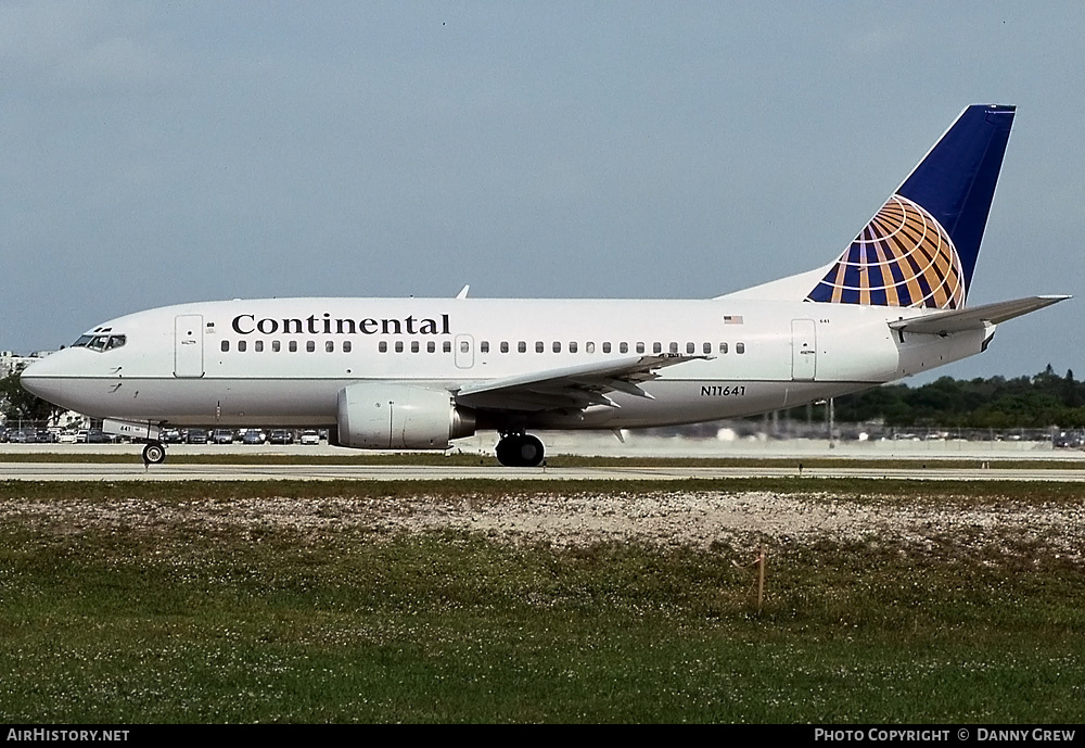 Aircraft Photo of N11641 | Boeing 737-524 | Continental Airlines | AirHistory.net #259109
