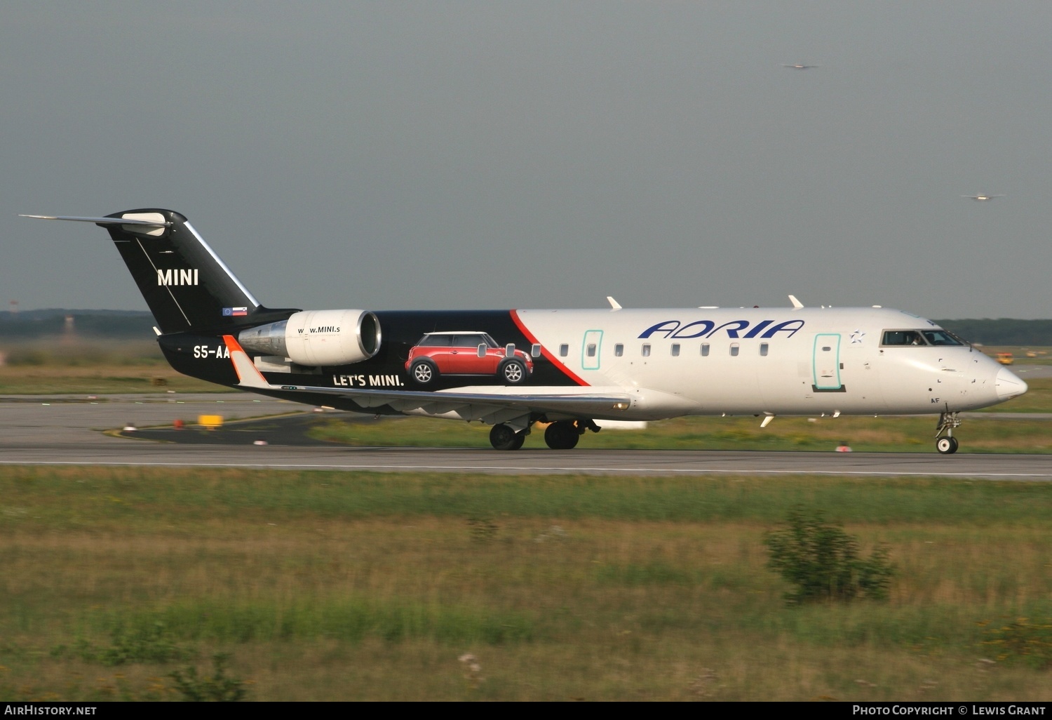 Aircraft Photo of S5-AAF | Bombardier CRJ-200LR (CL-600-2B19) | Adria Airways | AirHistory.net #259242