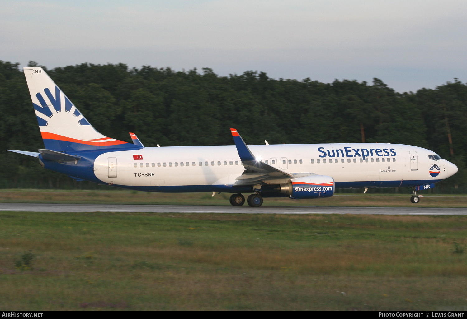Aircraft Photo of TC-SNR | Boeing 737-8HC | SunExpress | AirHistory.net #259244