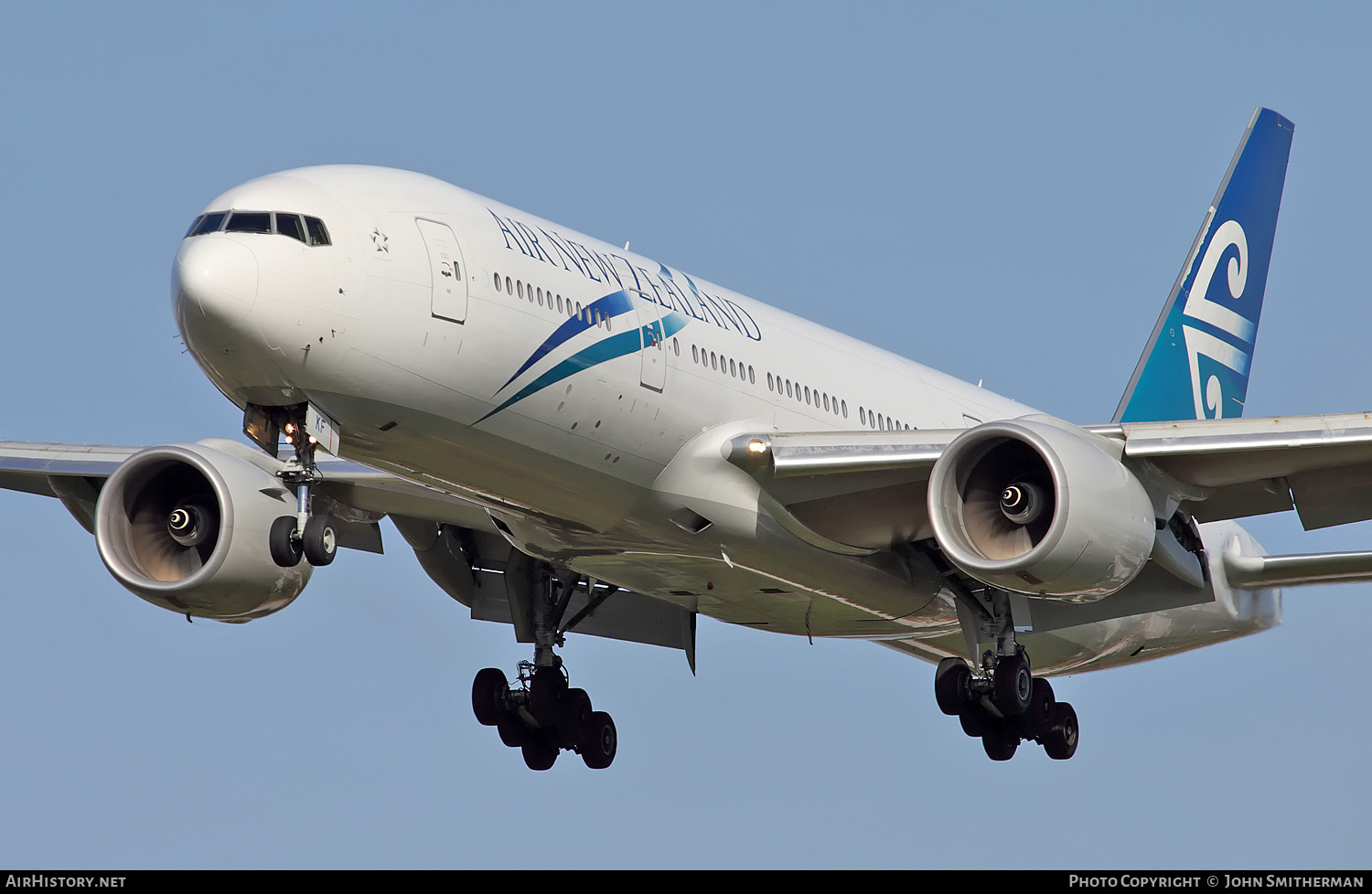 Aircraft Photo of ZK-OKF | Boeing 777-219/ER | Air New Zealand | AirHistory.net #259265