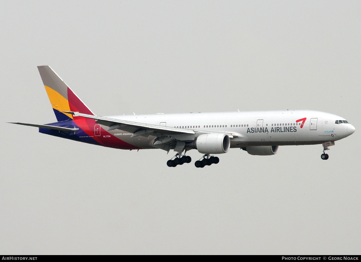 Aircraft Photo of HL7756 | Boeing 777-28E/ER | Asiana Airlines | AirHistory.net #259414