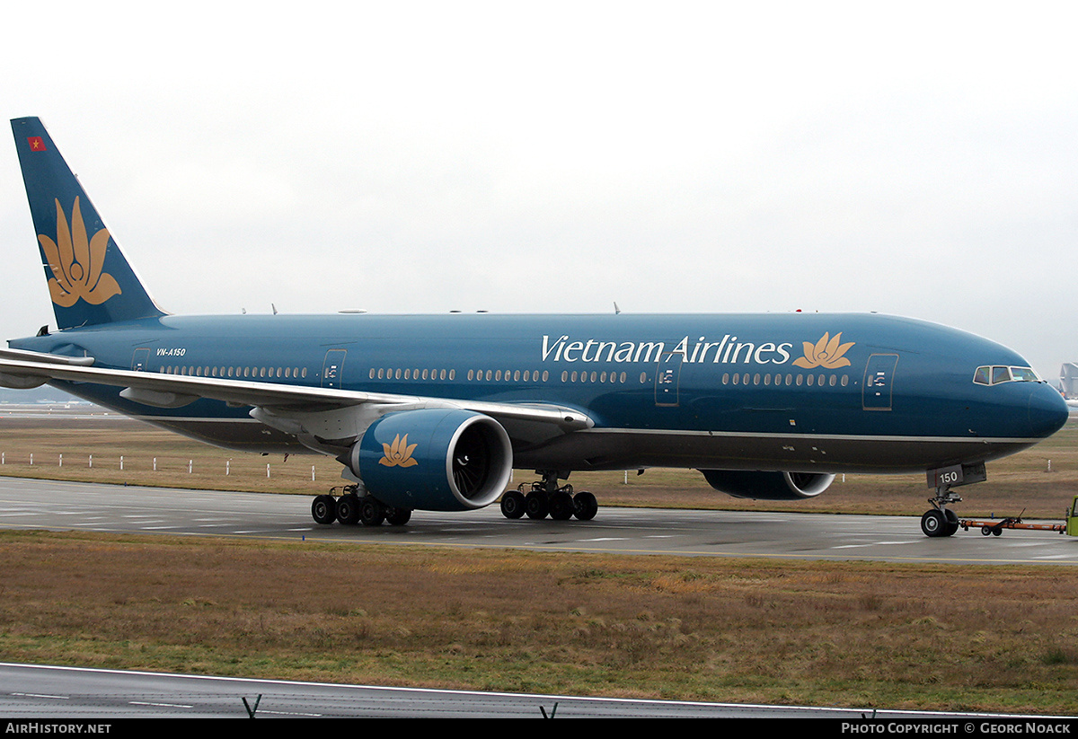 Aircraft Photo of VN-A150 | Boeing 777-2Q8/ER | Vietnam Airlines | AirHistory.net #259415