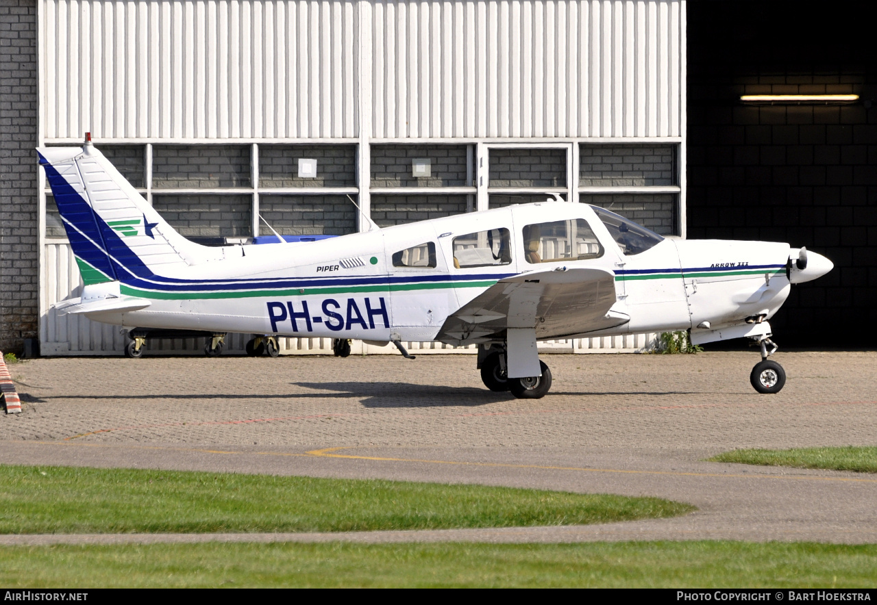 Aircraft Photo of PH-SAH | Piper PA-28R-201 Arrow III | Stella Aviation | AirHistory.net #259494