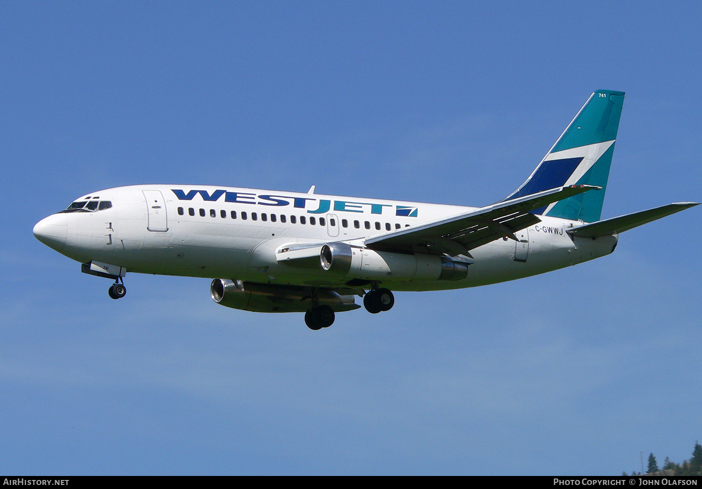 Aircraft Photo of C-GWWJ | Boeing 737-204/Adv | WestJet | AirHistory.net #259524