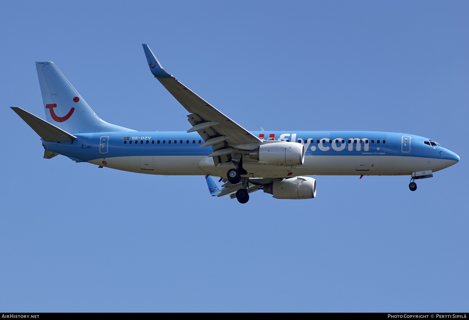 Aircraft Photo of SE-DZV | Boeing 737-804 | TUIfly Nordic | AirHistory.net #259535