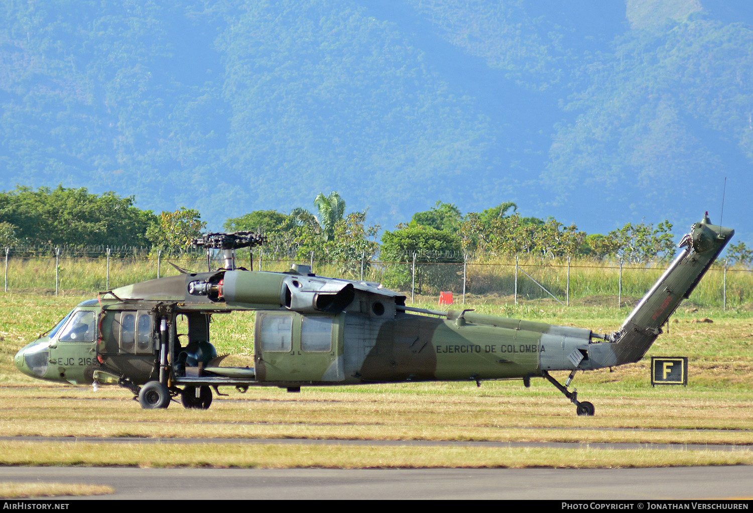 Aircraft Photo of EJC2169 | Sikorsky UH-60L Black Hawk (S-70A) | Colombia - Army | AirHistory.net #259582