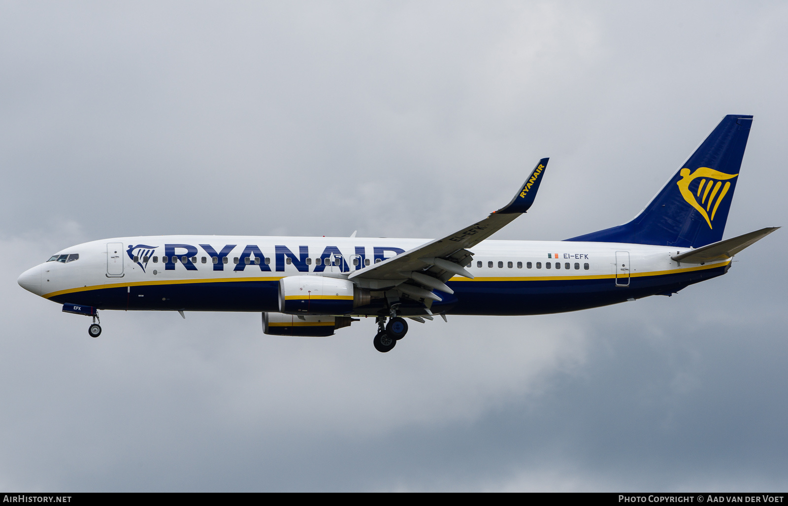 Aircraft Photo of EI-EFK | Boeing 737-8AS | Ryanair | AirHistory.net #259643
