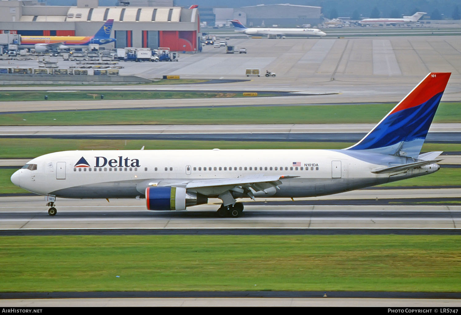 Aircraft Photo of N101DA | Boeing 767-232 | Delta Air Lines | AirHistory.net #259755