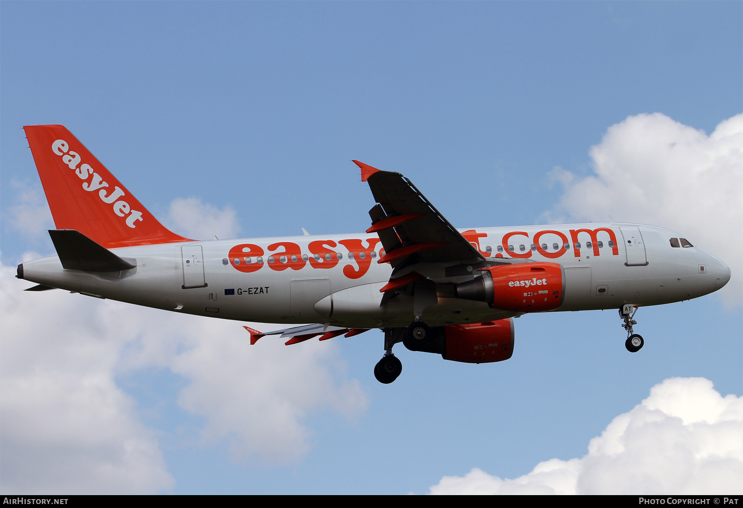 Aircraft Photo of G-EZAT | Airbus A319-111 | EasyJet | AirHistory.net #259768