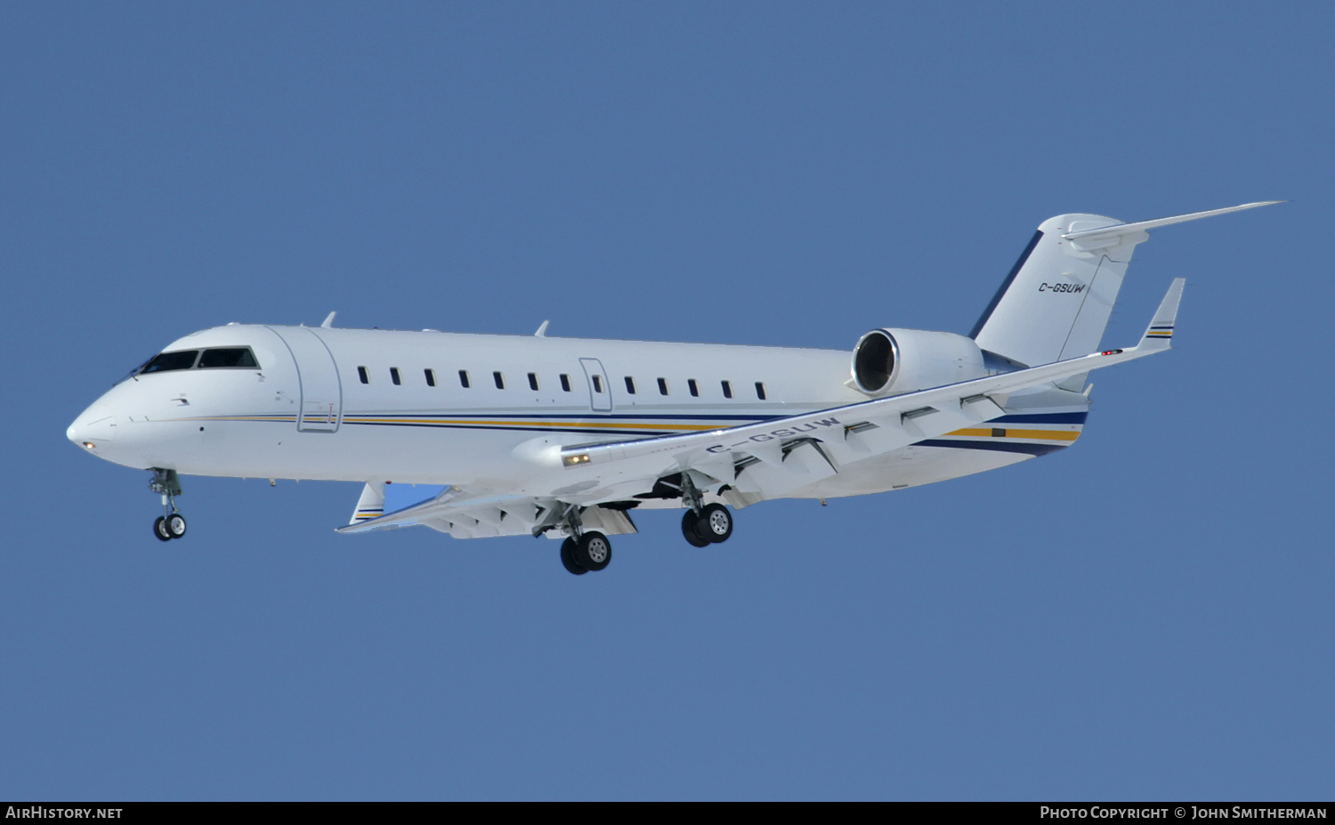 Aircraft Photo of C-GSUW | Bombardier Challenger 850 (CRJ-200SE/CL-600-2B19) | AirHistory.net #260000