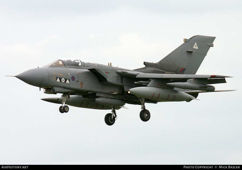 Aircraft Photo of ZA373 | Panavia Tornado GR4A | UK - Air Force | AirHistory.net #260031