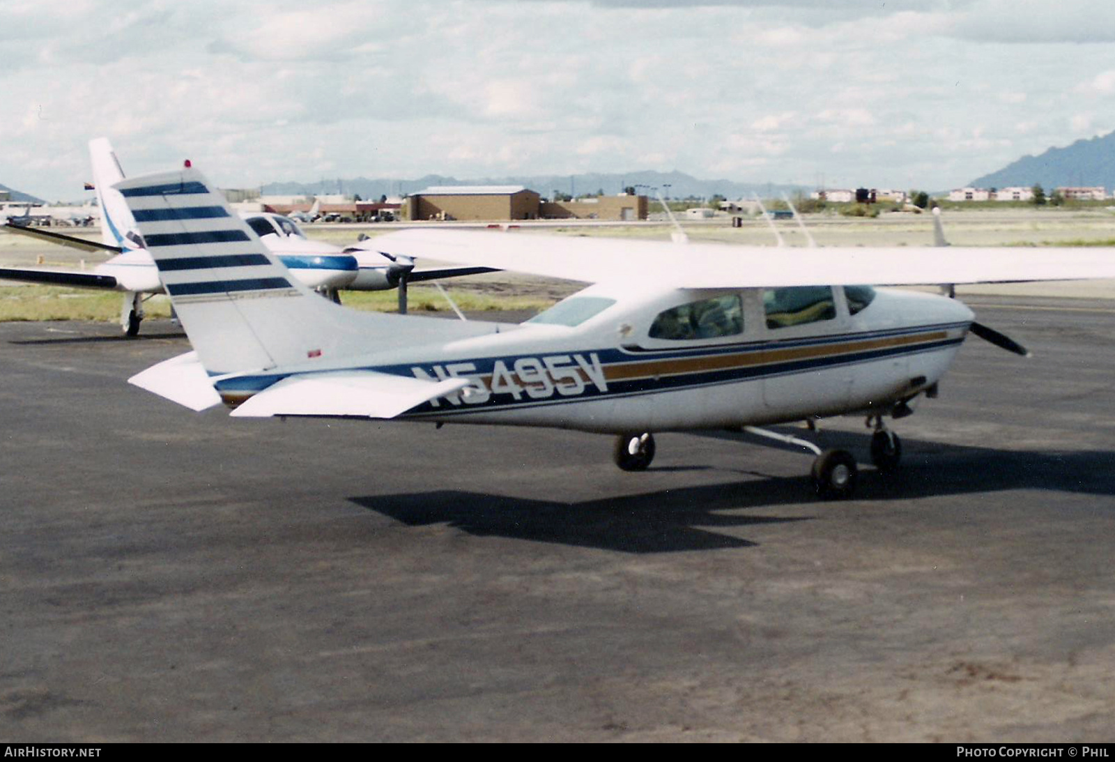 Aircraft Photo of N5495V | Cessna 210L Centurion | AirHistory.net #260233