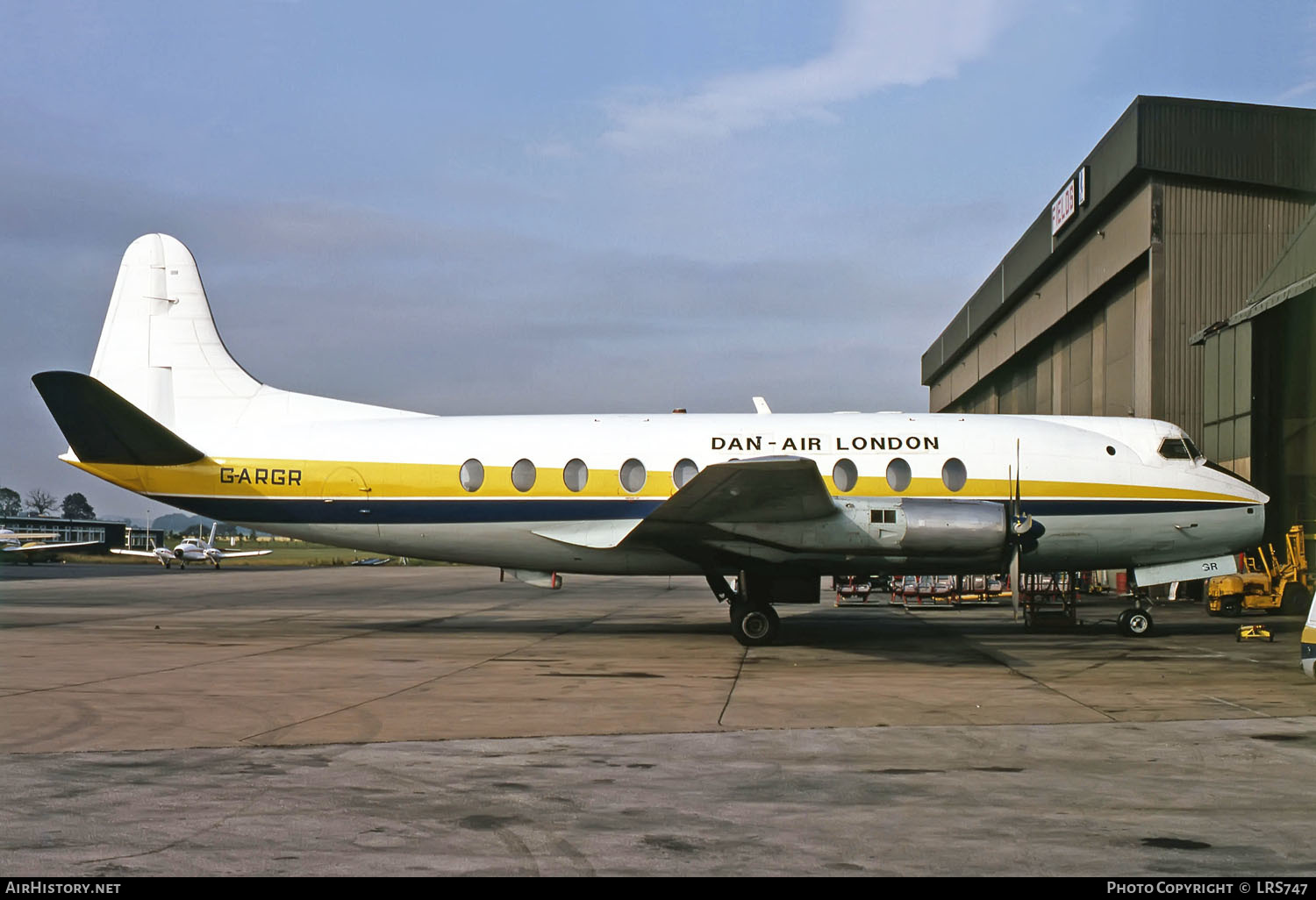 Aircraft Photo of G-ARGR | Vickers 708 Viscount | Dan-Air London | AirHistory.net #260273