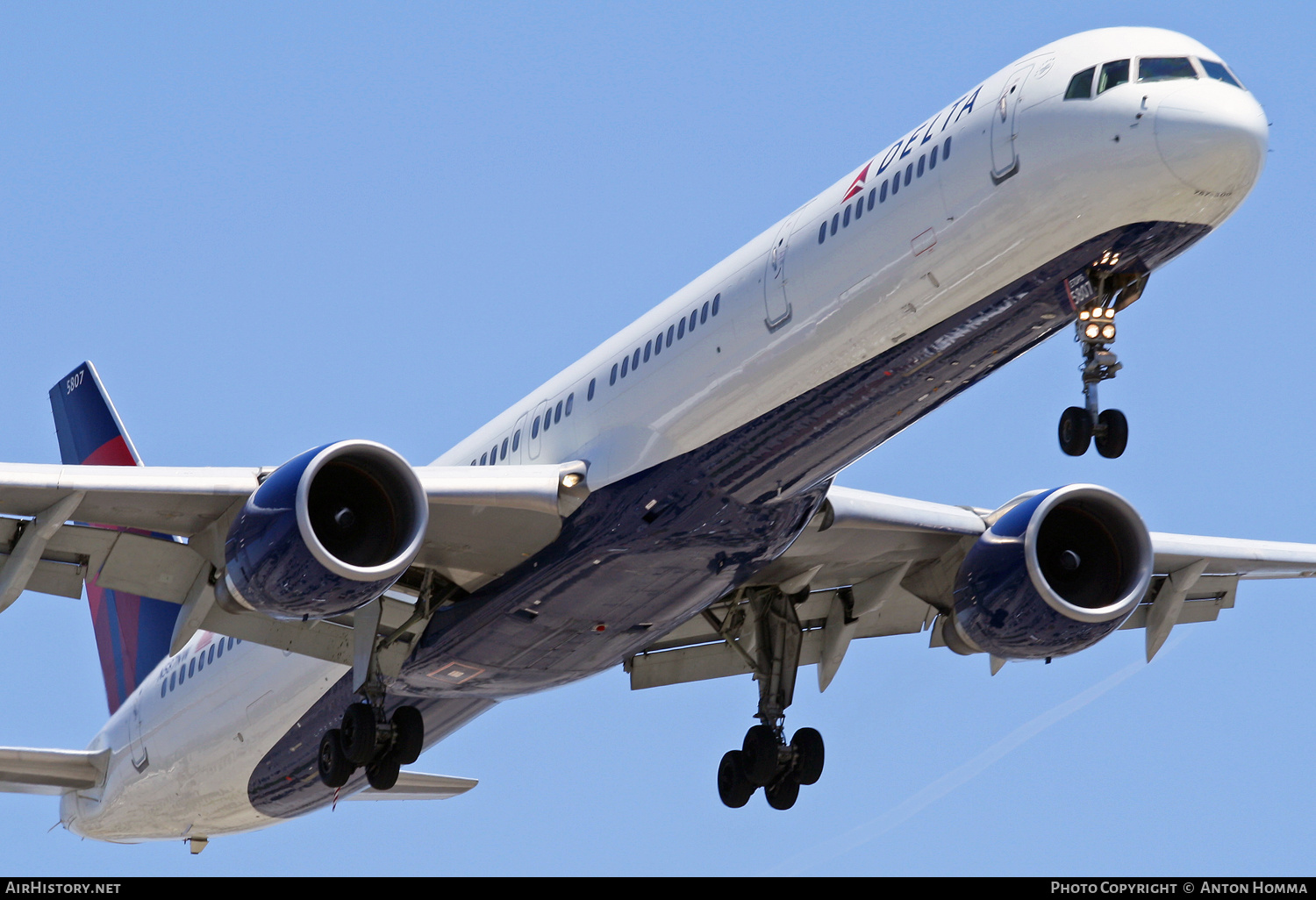 Aircraft Photo of N587NW | Boeing 757-351 | Delta Air Lines | AirHistory.net #260350