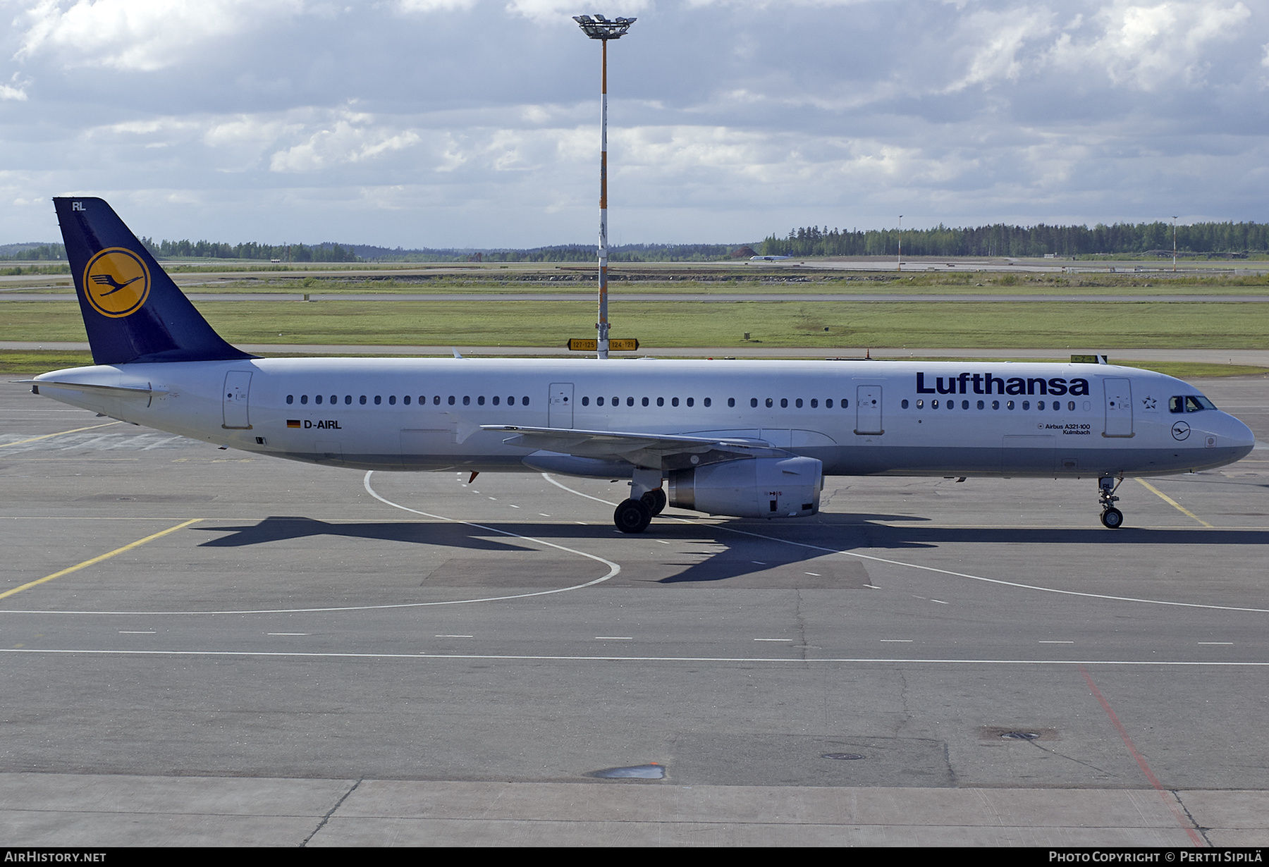 Aircraft Photo of D-AIRL | Airbus A321-131 | Lufthansa | AirHistory.net #260364
