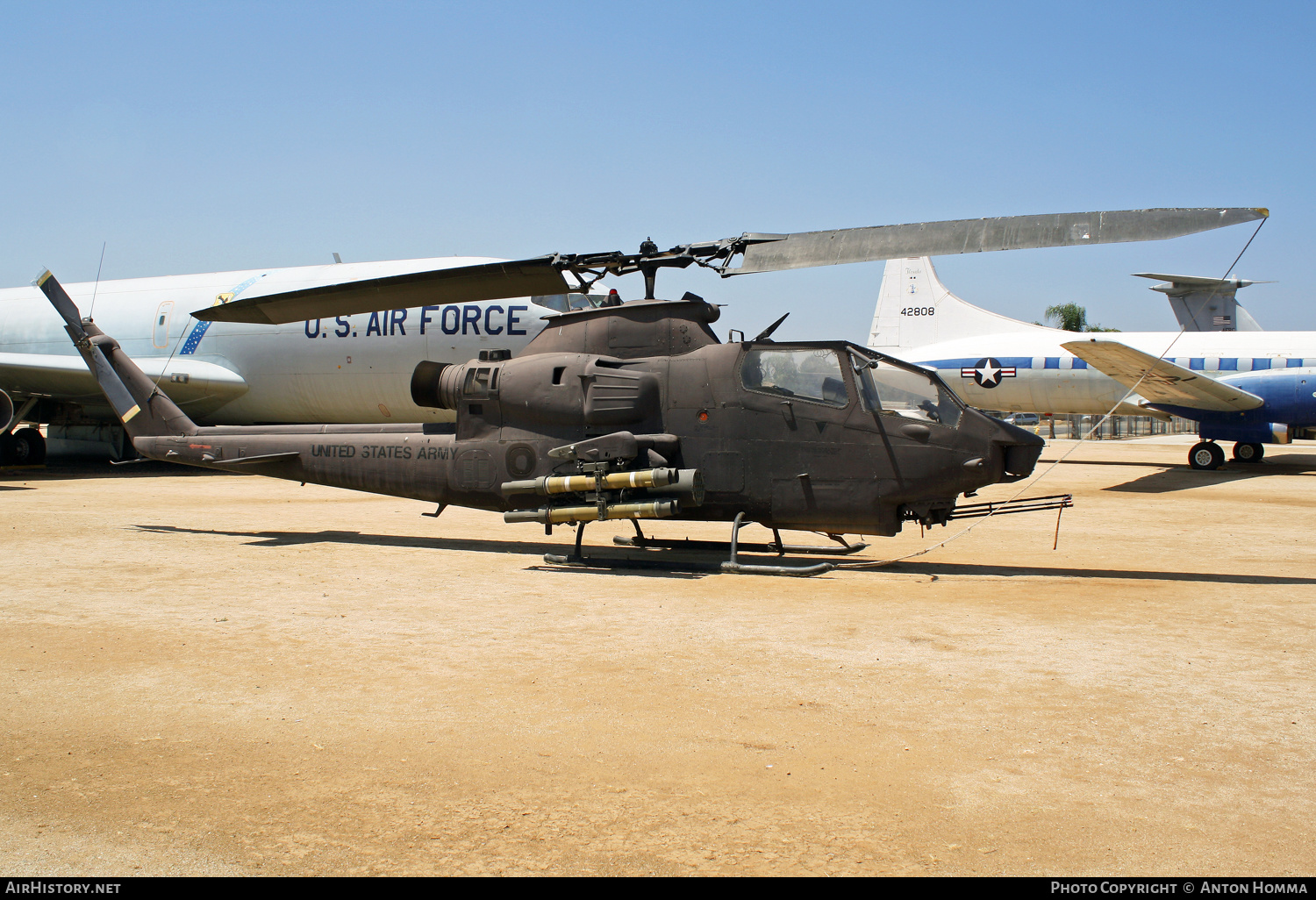 Aircraft Photo of 69-16416 | Bell AH-1F Cobra (209) | USA - Army | AirHistory.net #260479