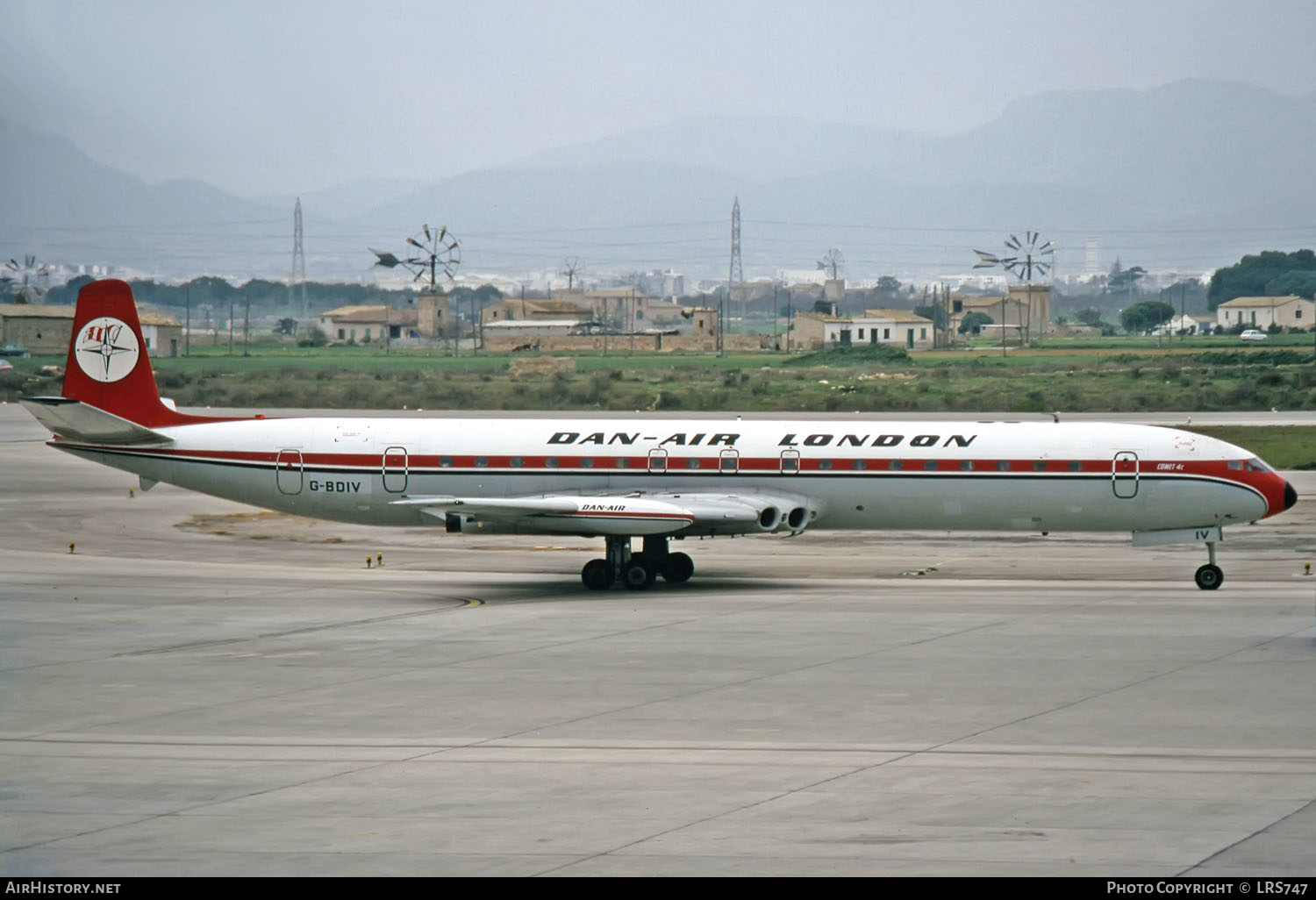 Aircraft Photo of G-BDIV | De Havilland D.H. 106 Comet C.4 | Dan-Air London | AirHistory.net #260565