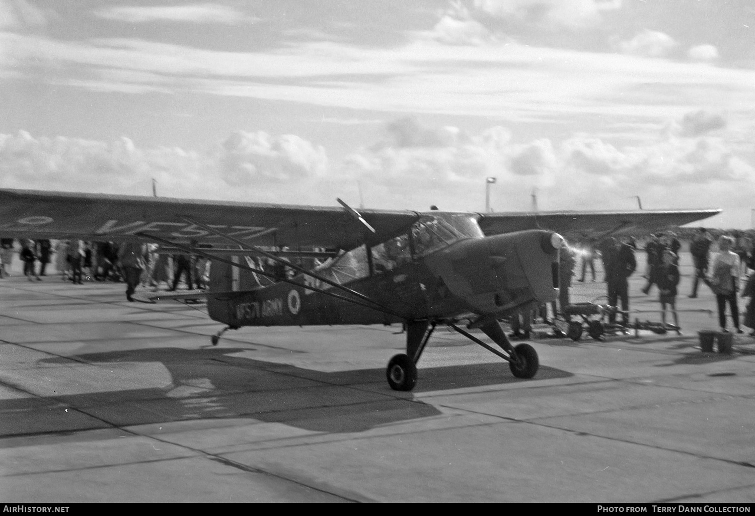 Aircraft Photo of VF571 | Auster AOP6 | UK - Army | AirHistory.net #260679