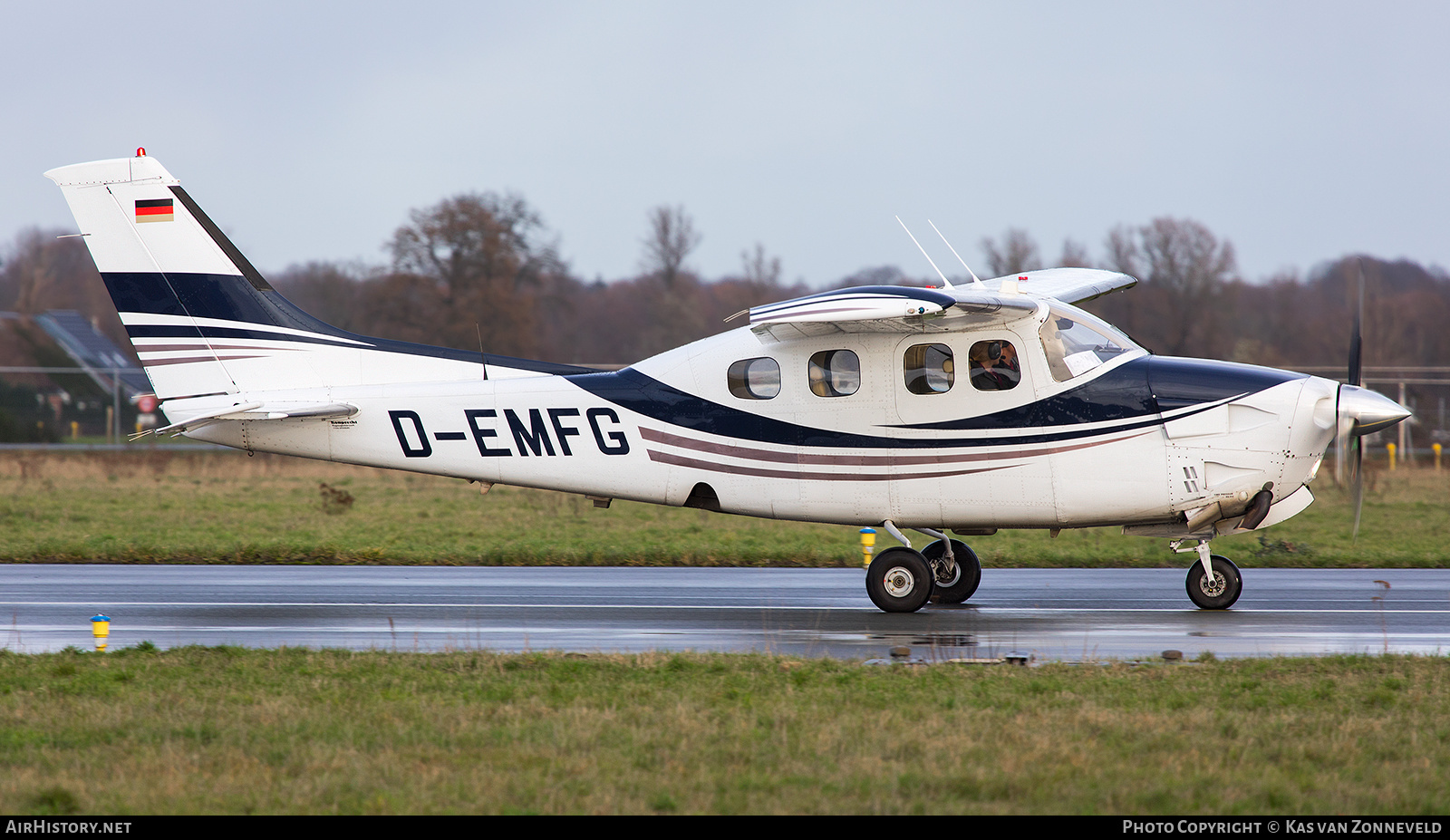 Aircraft Photo of D-EMFG | Cessna P210N Pressurized Centurion II | AirHistory.net #260889