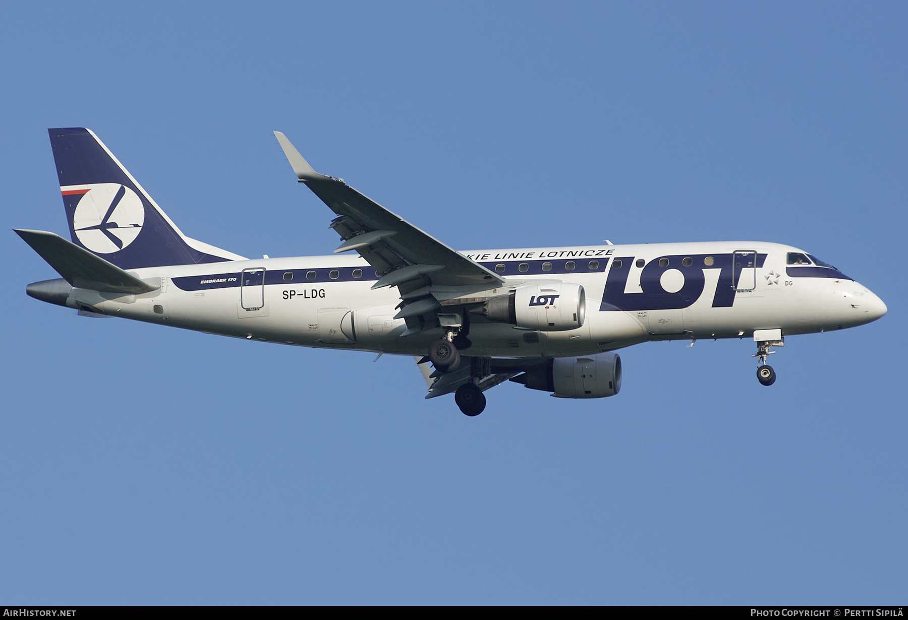 Aircraft Photo of SP-LDG | Embraer 170LR (ERJ-170-100LR) | LOT Polish Airlines - Polskie Linie Lotnicze | AirHistory.net #260919