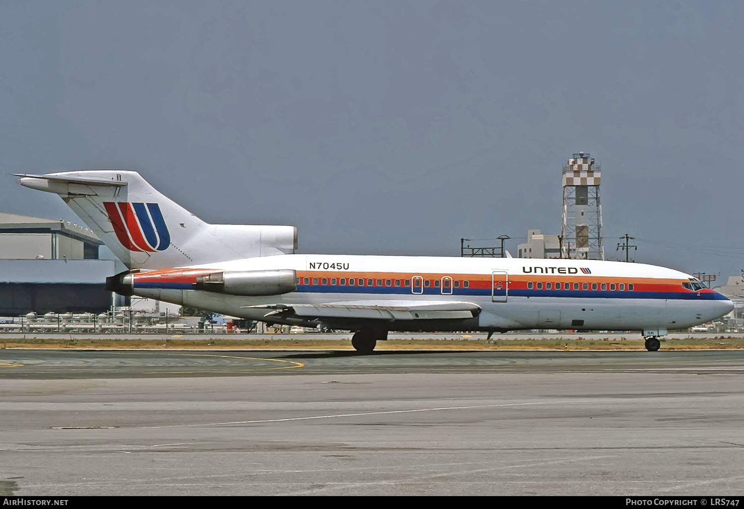Aircraft Photo of N7045U | Boeing 727-22 | United Airlines | AirHistory.net #260971