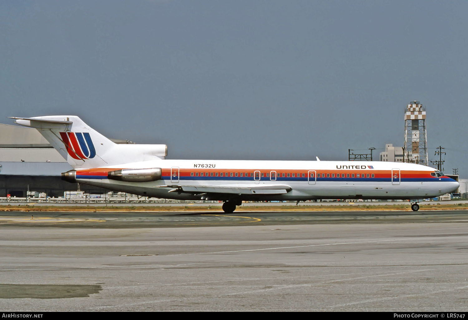 Aircraft Photo of N7632U | Boeing 727-222 | United Airlines | AirHistory.net #260987