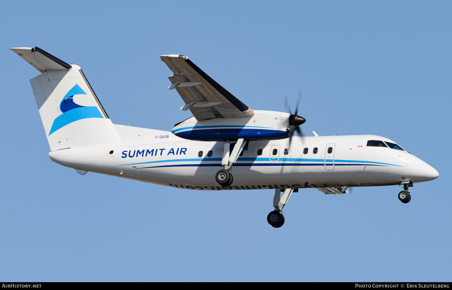 Aircraft Photo of C-GASB | De Havilland Canada DHC-8-102 Dash 8 | Summit Air | AirHistory.net #261035