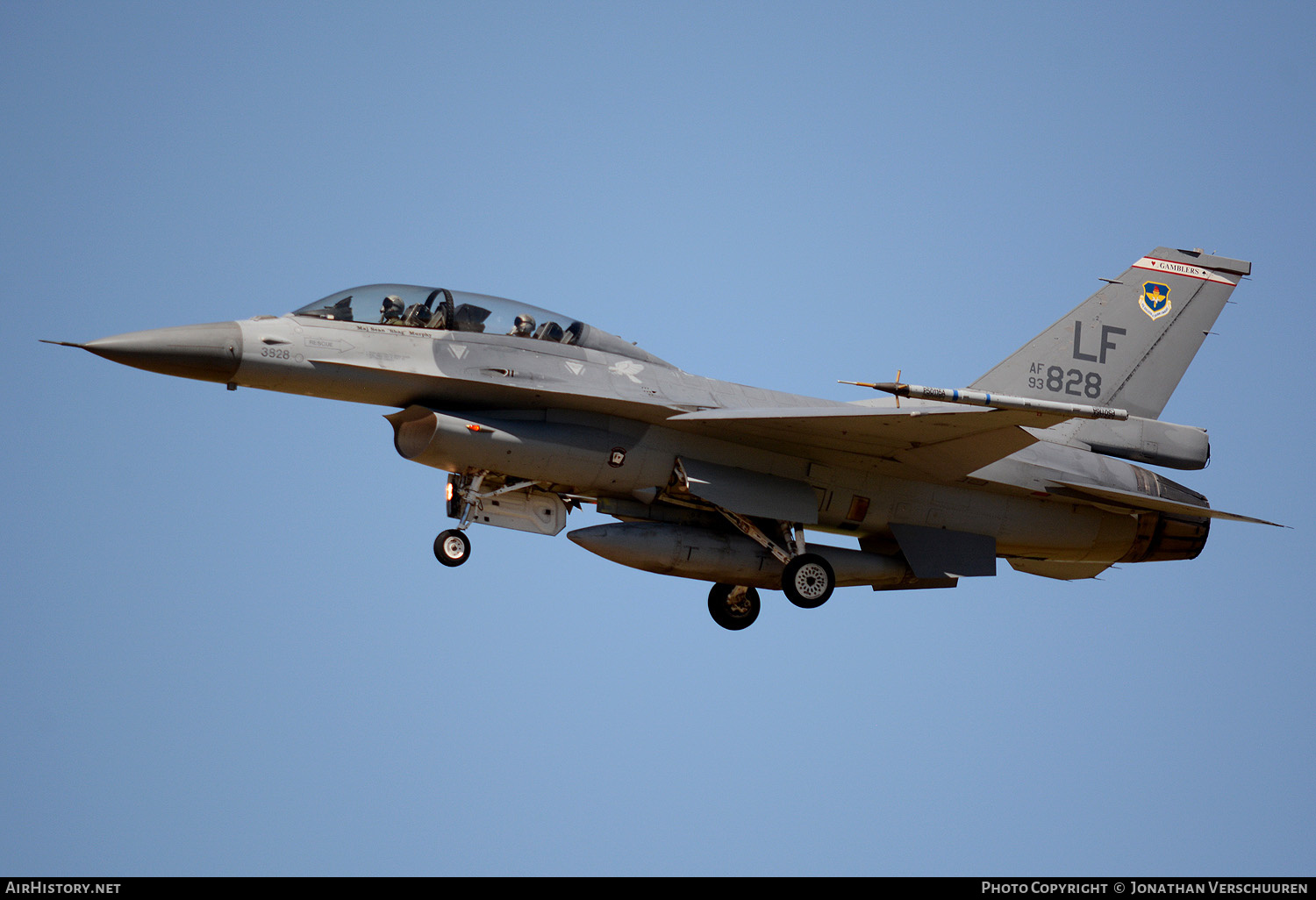 Aircraft Photo of 93-0828 / AF93-828 | General Dynamics F-16B Fighting Falcon | USA - Air Force | AirHistory.net #261120