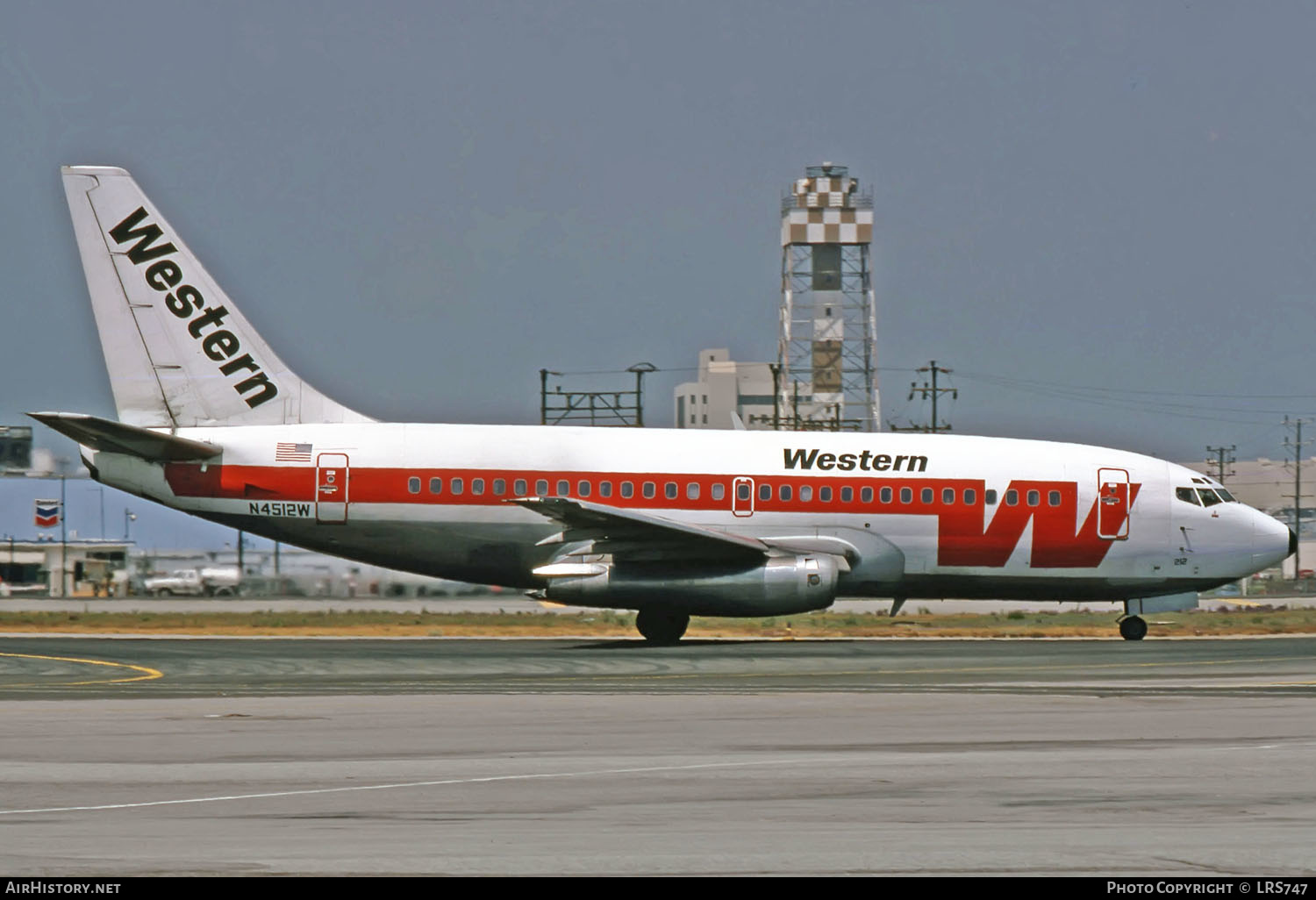 Aircraft Photo of N4512W | Boeing 737-247 | Western Airlines | AirHistory.net #261143