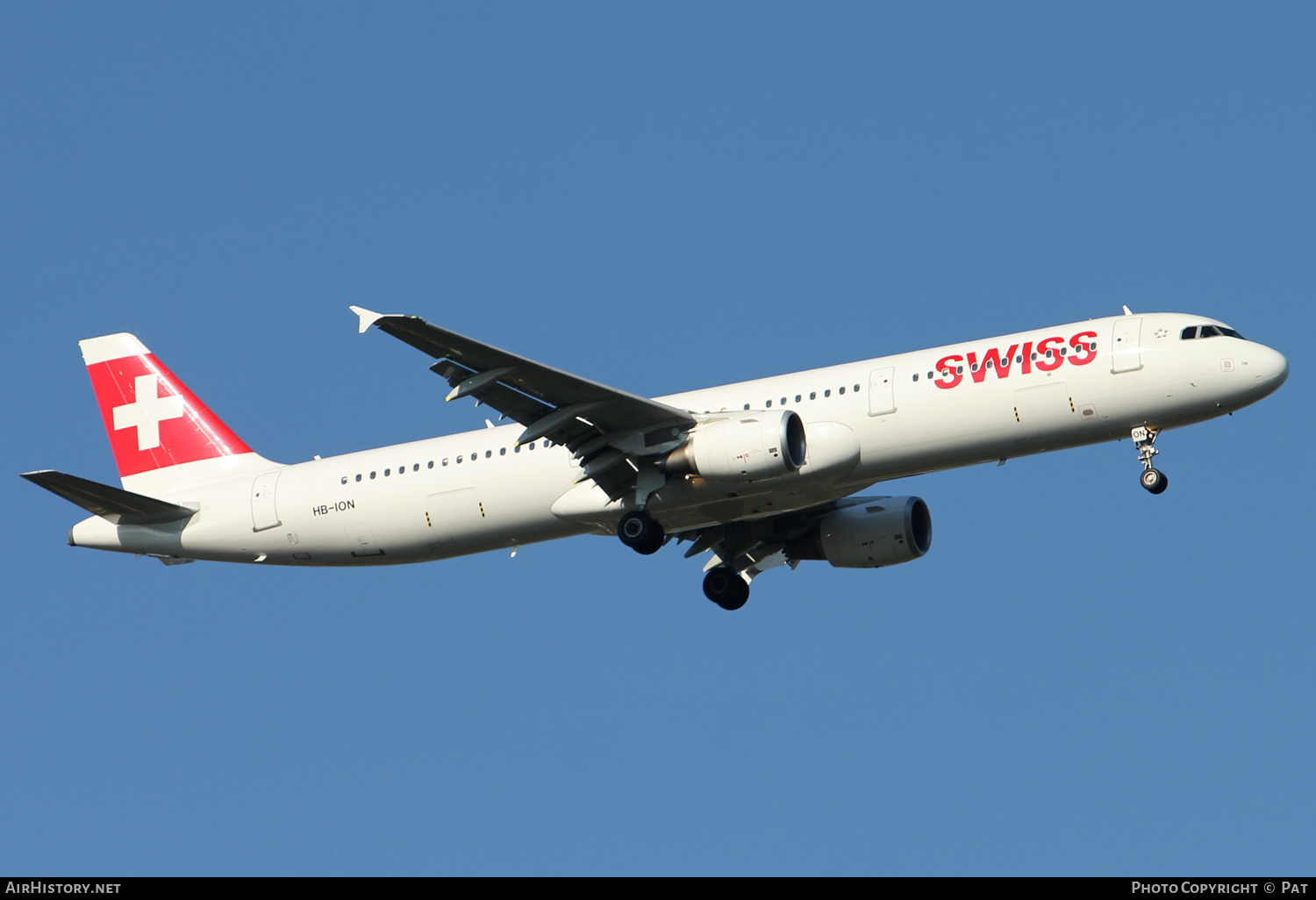 Aircraft Photo of HB-ION | Airbus A321-212 | Swiss International Air Lines | AirHistory.net #261164