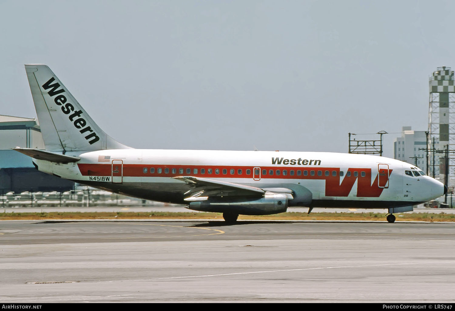 Aircraft Photo of N4518W | Boeing 737-247 | Western Airlines | AirHistory.net #261204