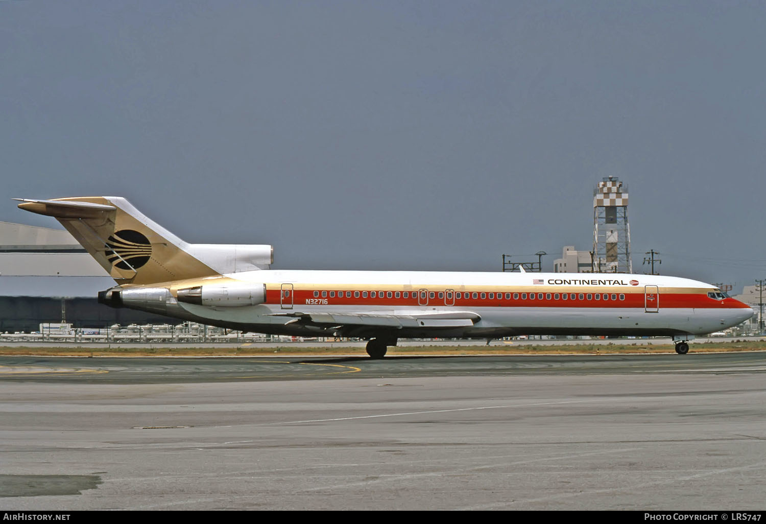 Aircraft Photo of N32716 | Boeing 727-224 | Continental Airlines | AirHistory.net #261205