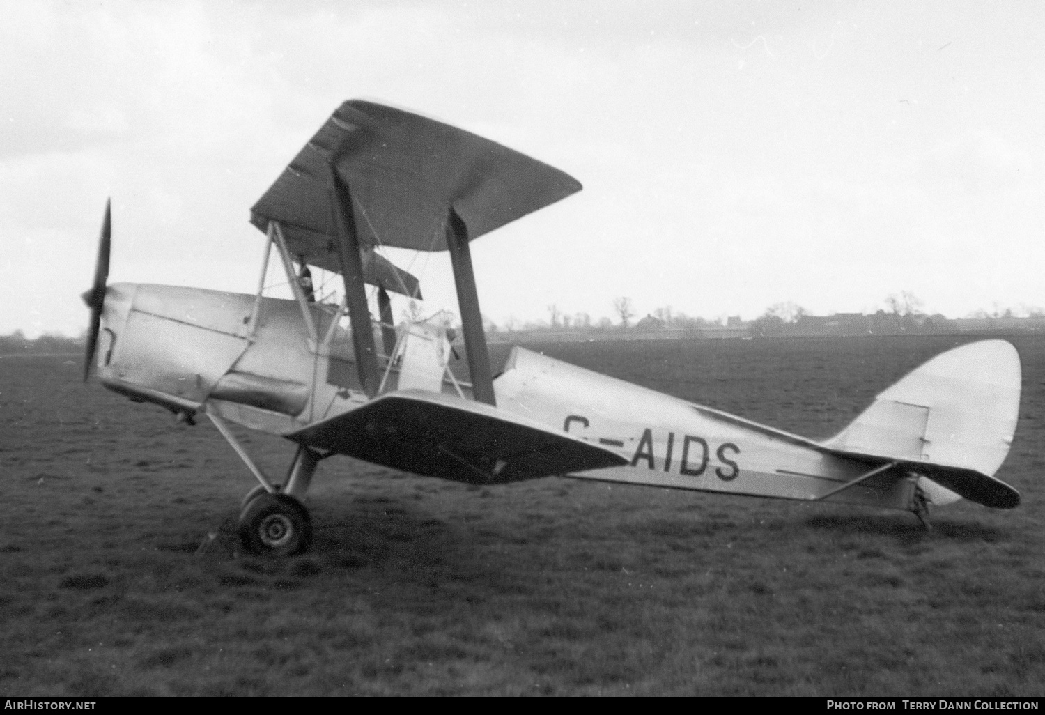 Aircraft Photo of G-AIDS | De Havilland D.H. 82A Tiger Moth II | AirHistory.net #261386