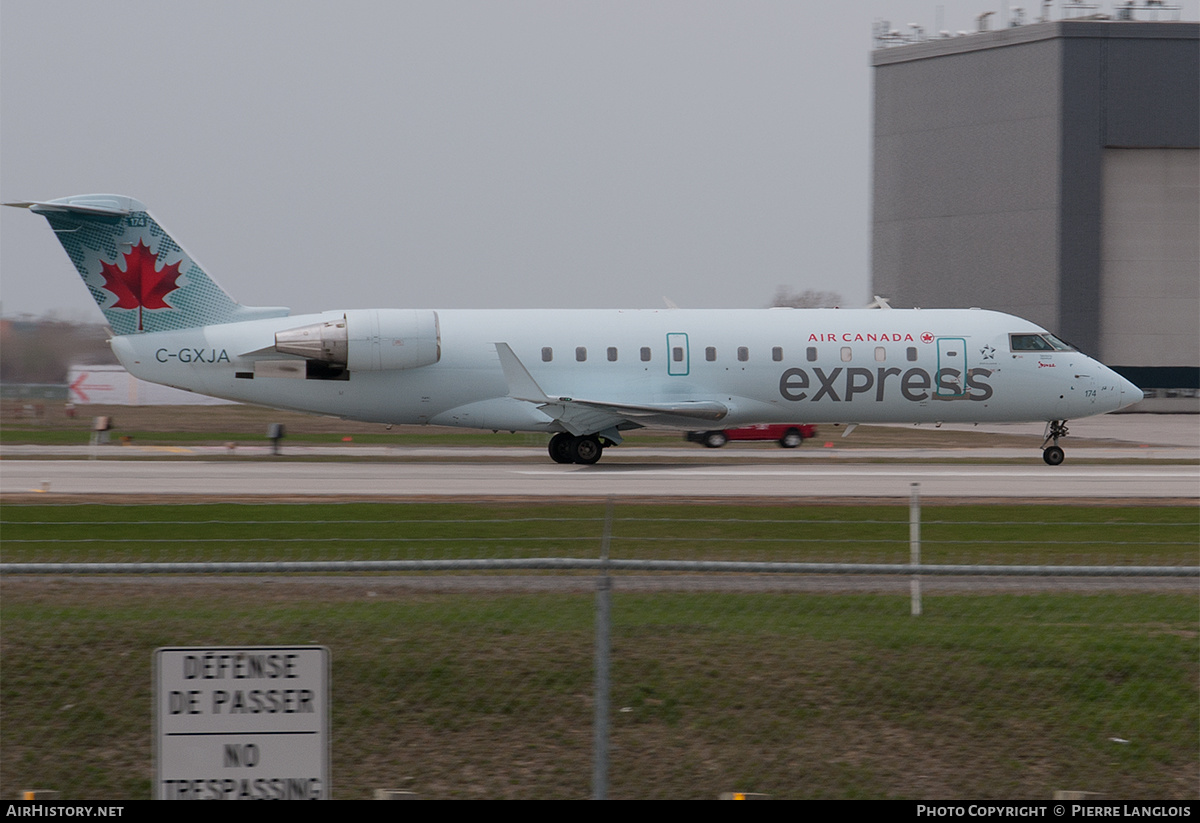 Aircraft Photo of C-GXJA | Bombardier CRJ-200ER (CL-600-2B19) | Air Canada Express | AirHistory.net #261448