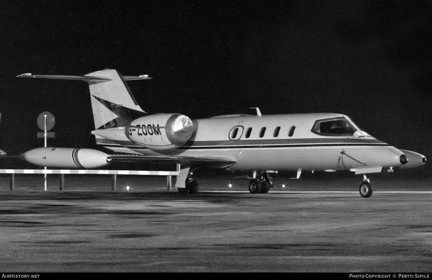 Aircraft Photo of G-ZOOM | Gates Learjet 35A | AirHistory.net #261558