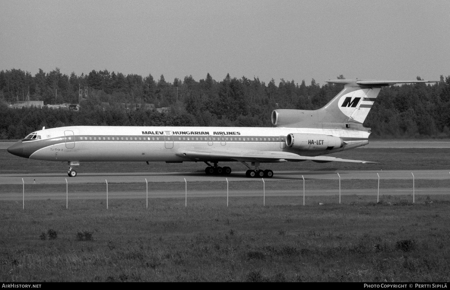 Aircraft Photo of HA-LCT | Tupolev Tu-154B-2 | Malév - Hungarian Airlines | AirHistory.net #261577